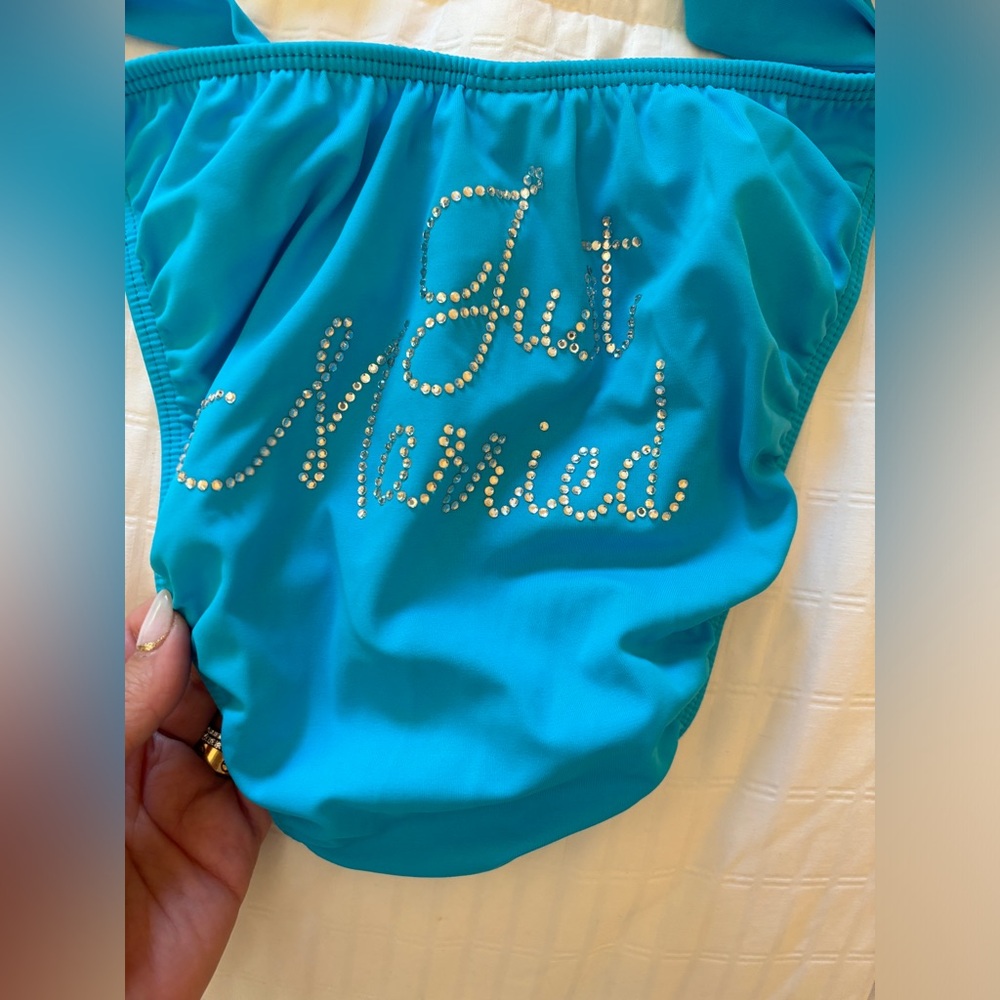 NWOT ! Turquoise bikini set ! “just married “ bling